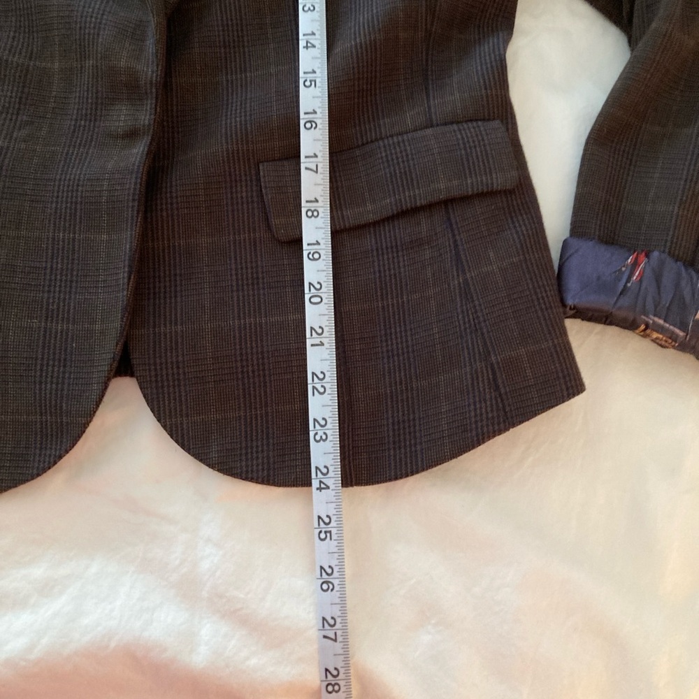 Vintage Fitted Brown Blazer with Eclectic Lining - Picture 9 of 11